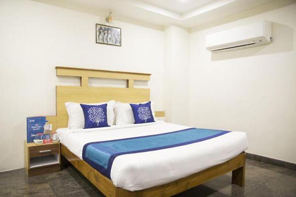 Hotel Way Inn Grand Tirupati Exterior photo